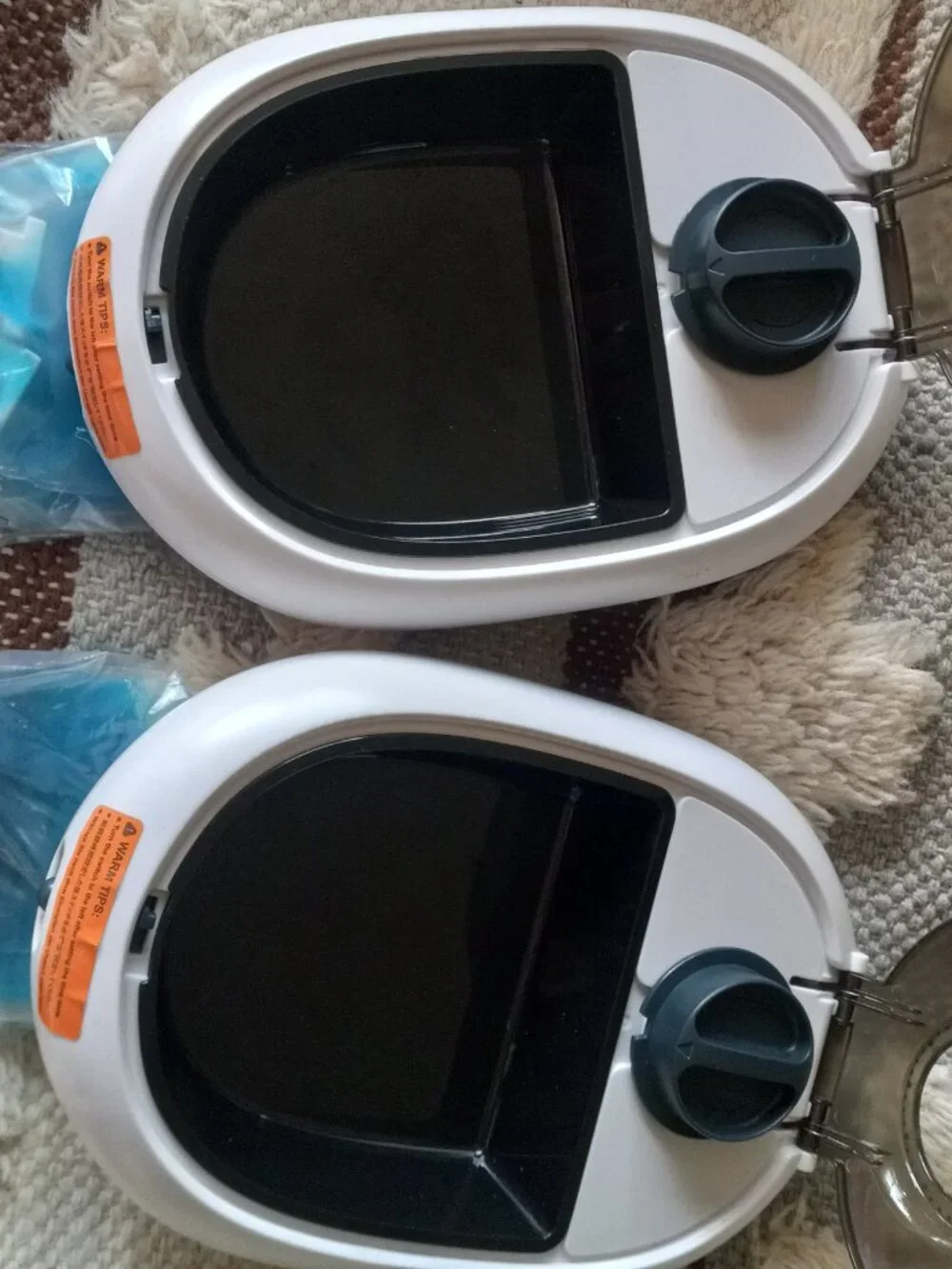 Pet feeder 2 for 1 price new